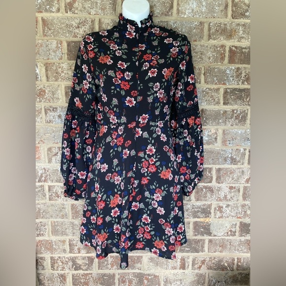 Free Generation Los Angeles Dresses & Skirts - Free Generation Black Floral Mock Neck Dress S